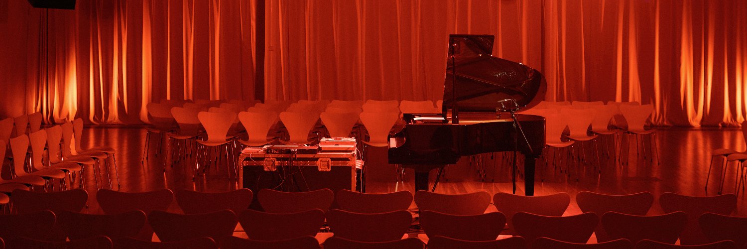 Lisa Lerkenfeldt banner