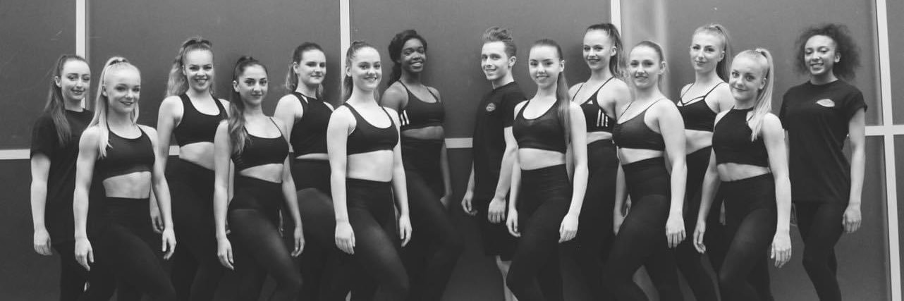 ChloeWaithe_98's profile banner image