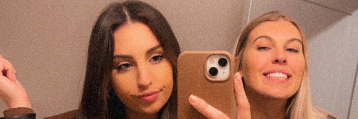 Aliahdecker's profile banner image
