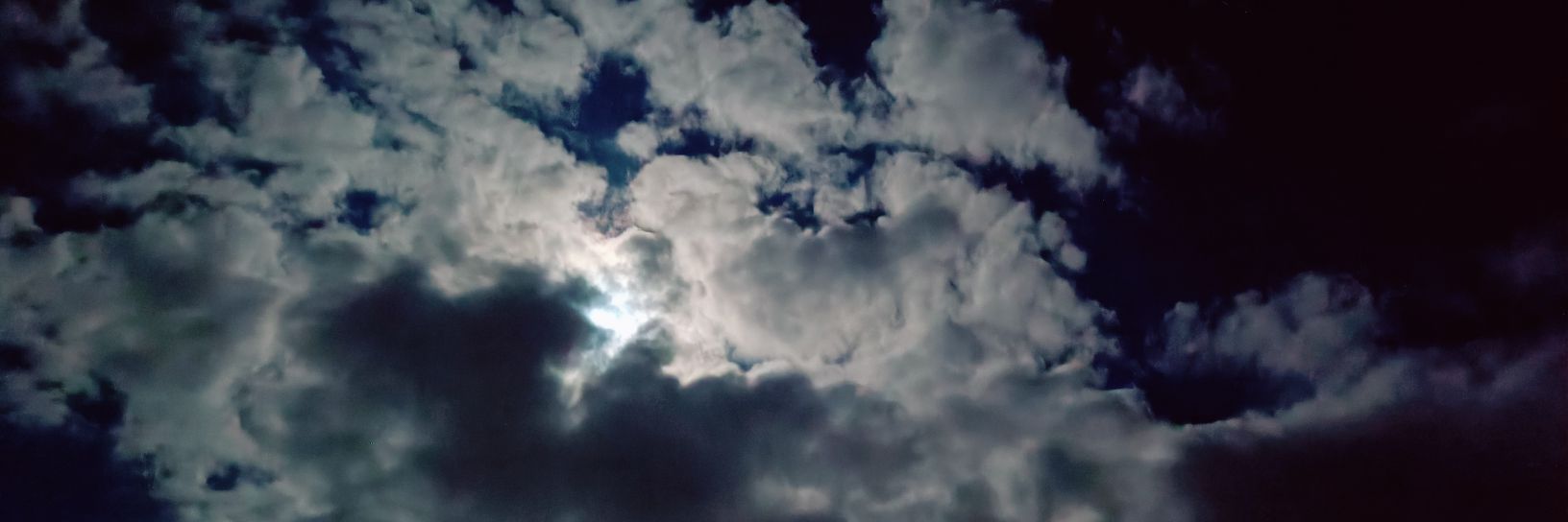 696vicky696's profile banner image