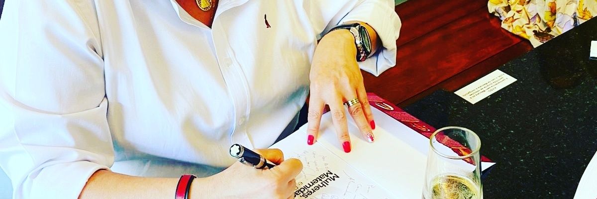 Professora Adriana Guilherme. banner