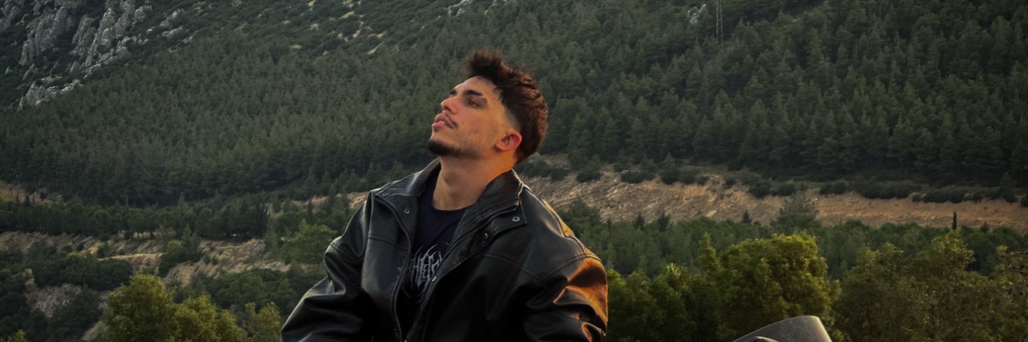 erxkerem's profile banner image