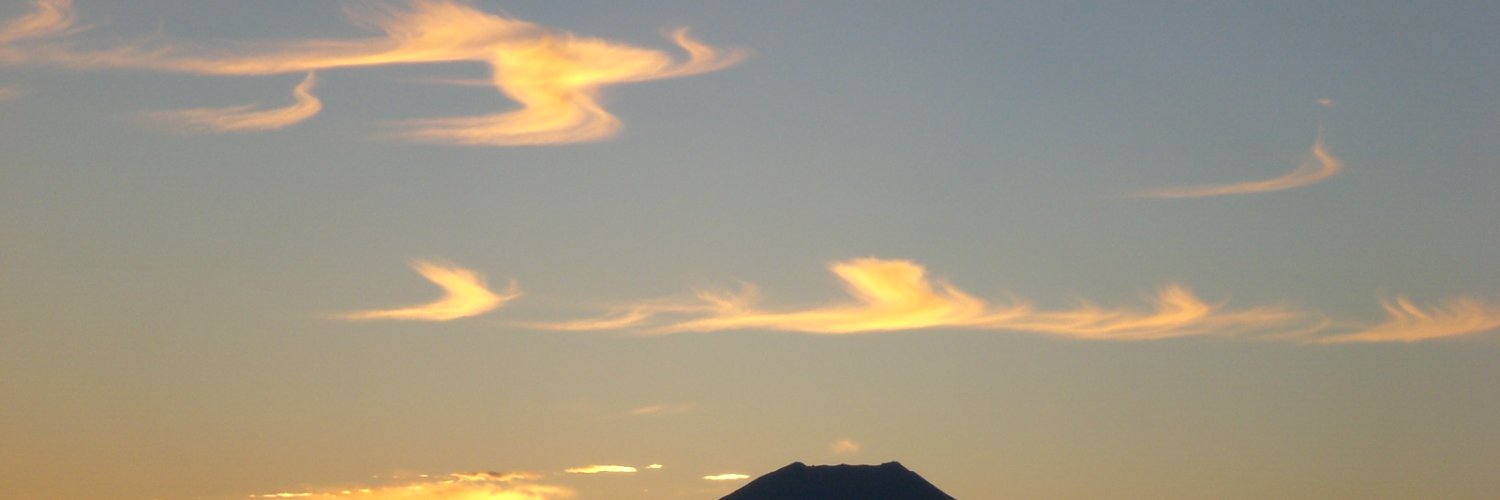 ryou812's profile banner image