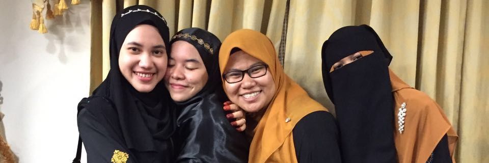 farahF92's profile banner image