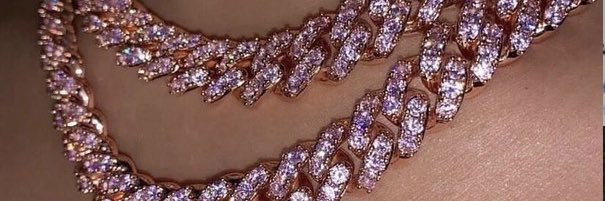 Vicki Vinn 🩷🫶🏽🌸 banner