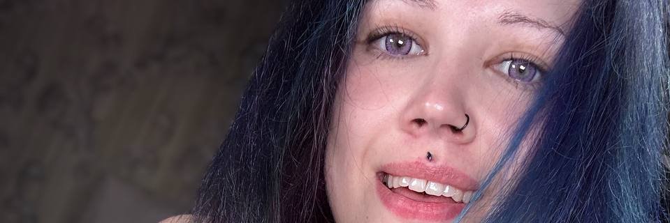 PoppyReeign's profile banner image