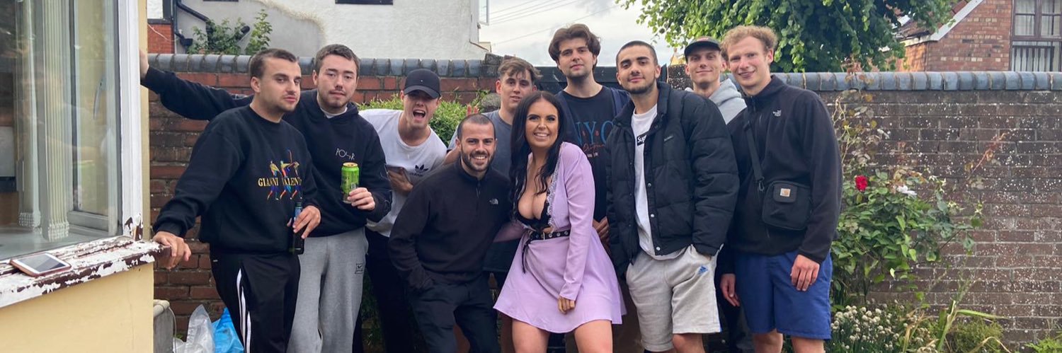 DanielleChickkk's profile banner image