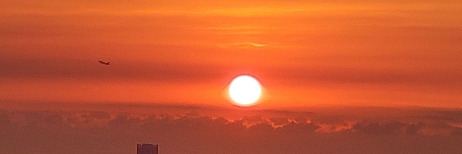 happy03610's profile banner image