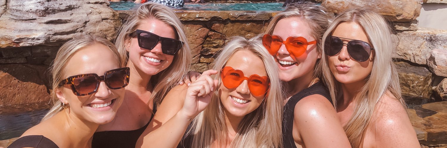 KenziBennett's profile banner image