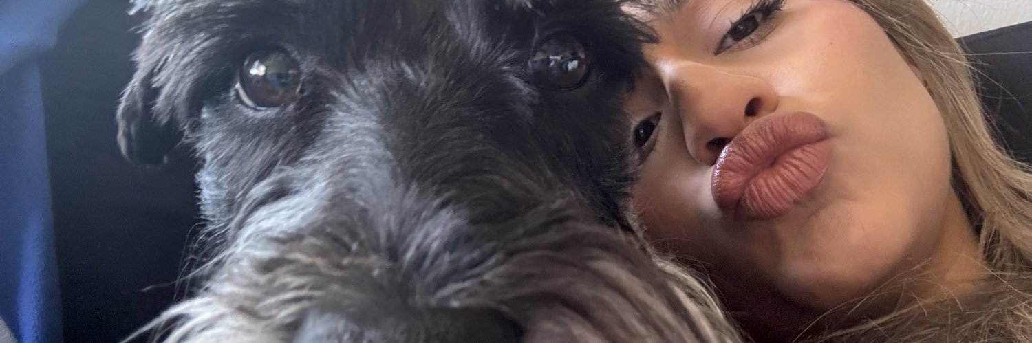ayolaknee's profile banner image