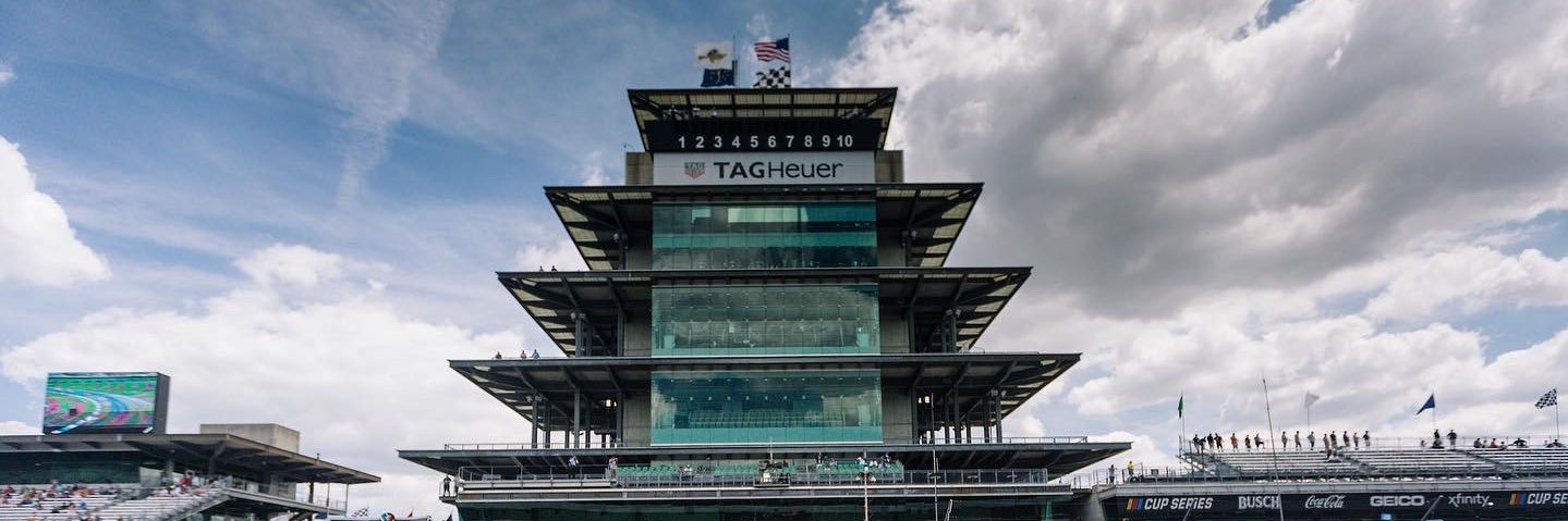 Alexander Rossi's banner