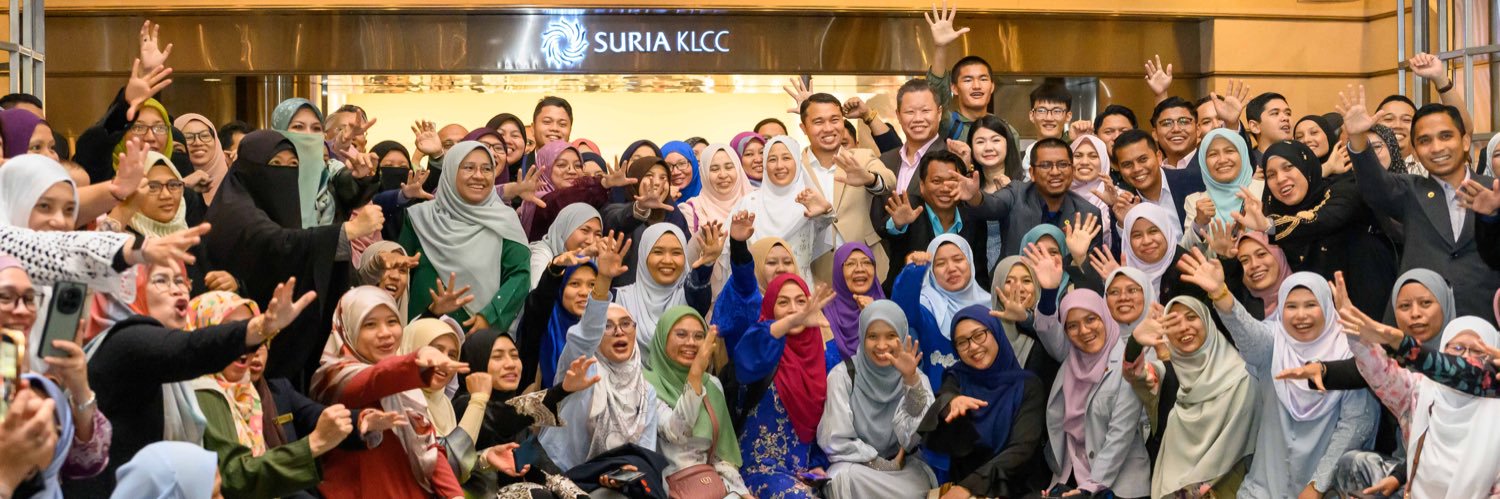 cikfarawahida's profile banner image