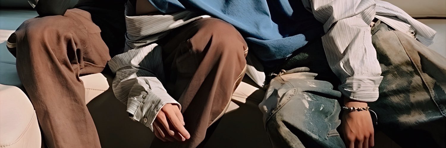 𝐑.'s banner