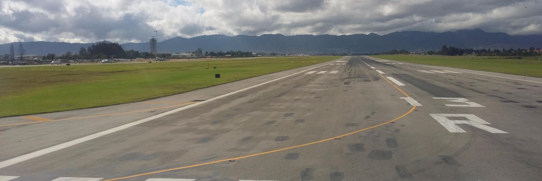 Javier E. Héndez banner