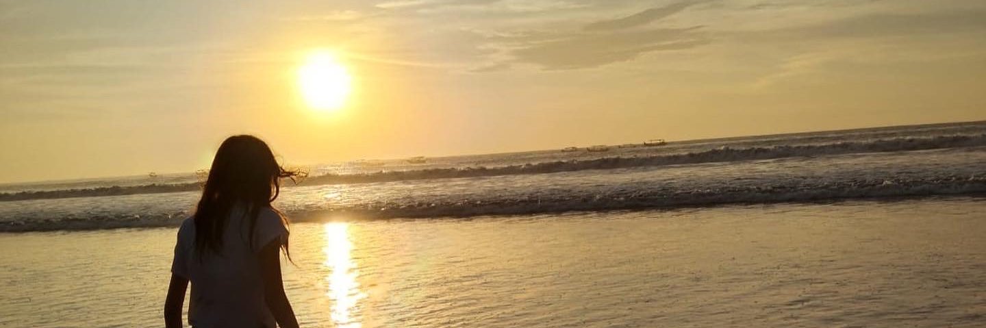 bee_son's profile banner image