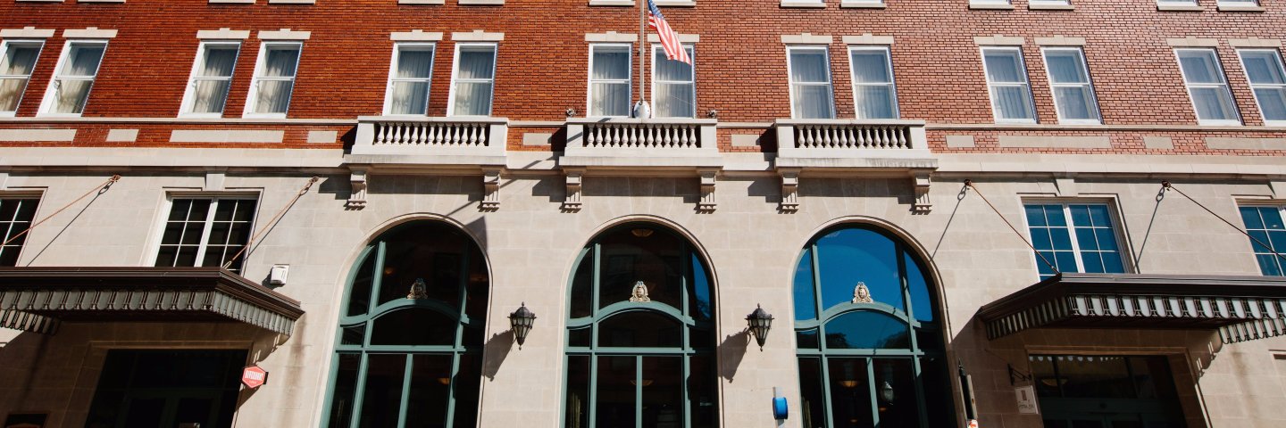 Hotel Julien Dubuque banner