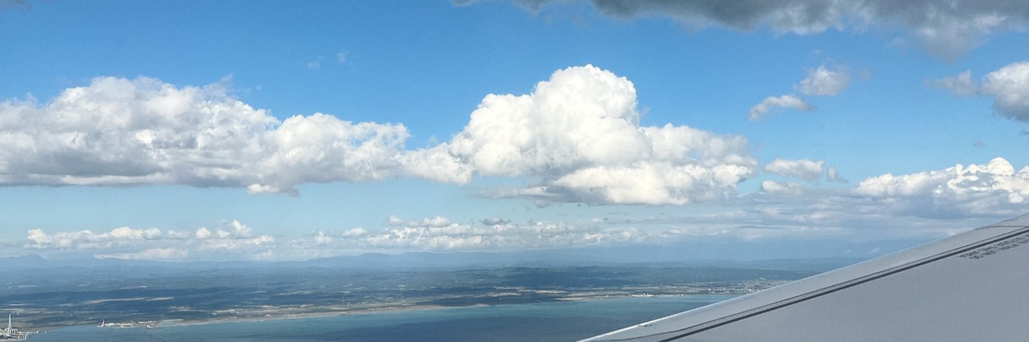 happiest_place's profile banner image