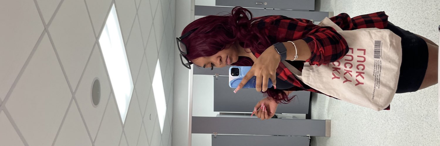 heyitspriyaaa's profile banner image