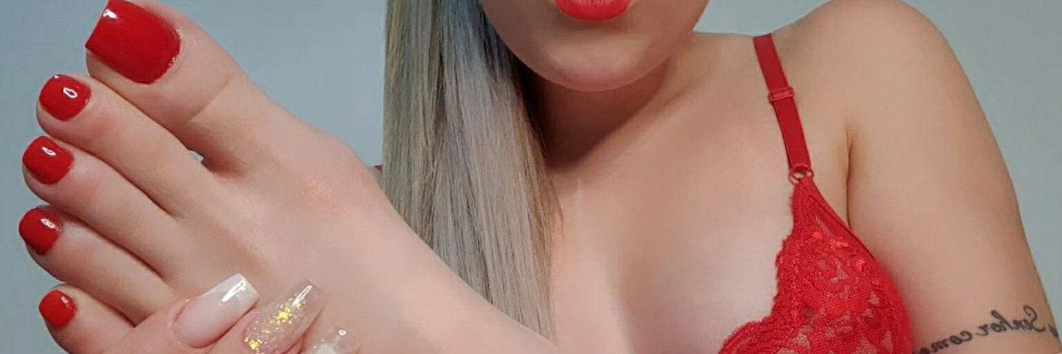 HuyVicky's profile banner image