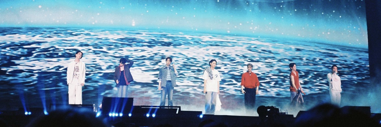 잋 banner