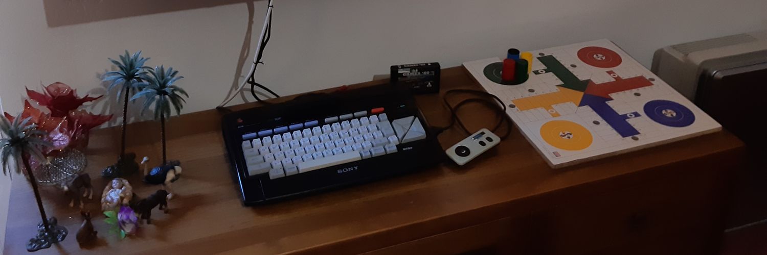 saez05's profile banner image