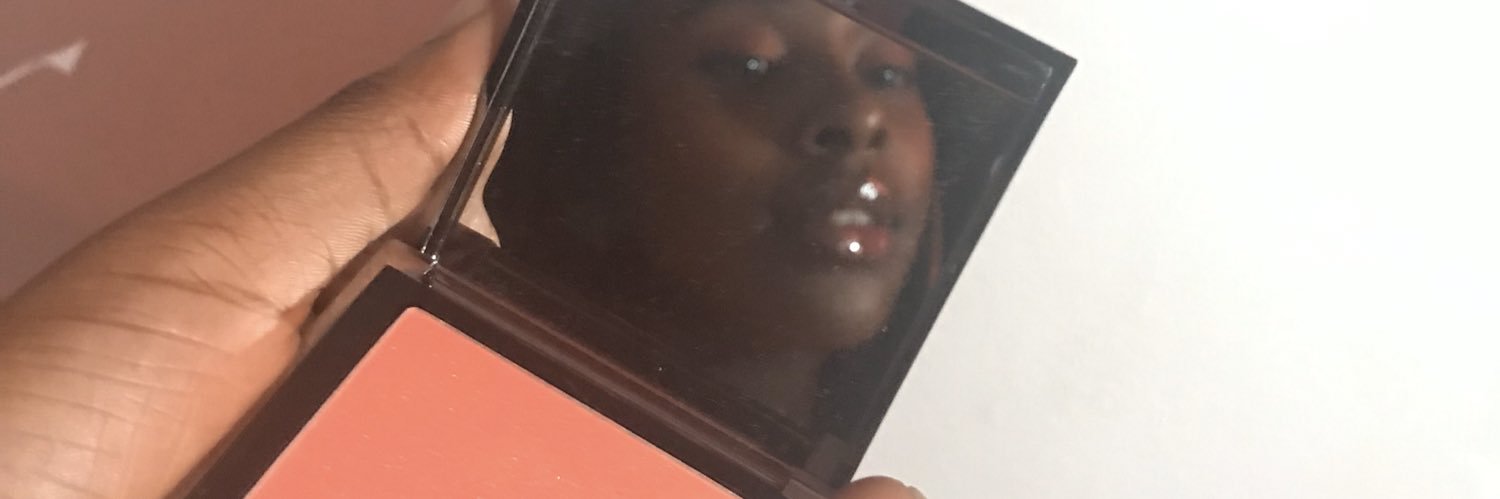 Msnikuze's profile banner image