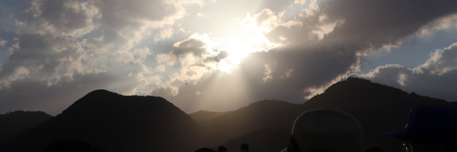 15kyay's profile banner image