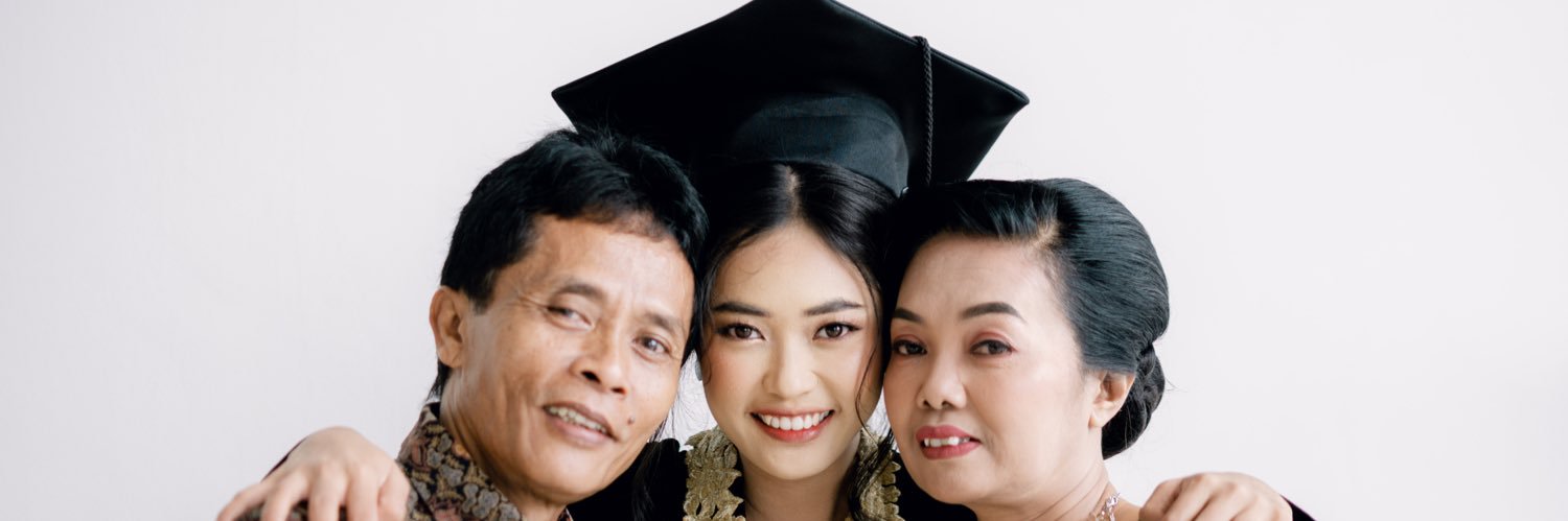 adelaanggi's profile banner image
