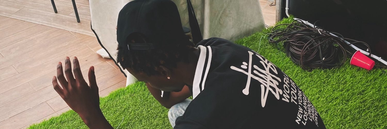Tripskin_'s profile banner image