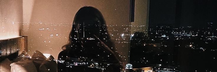 اِیمی فِرافَلِر banner