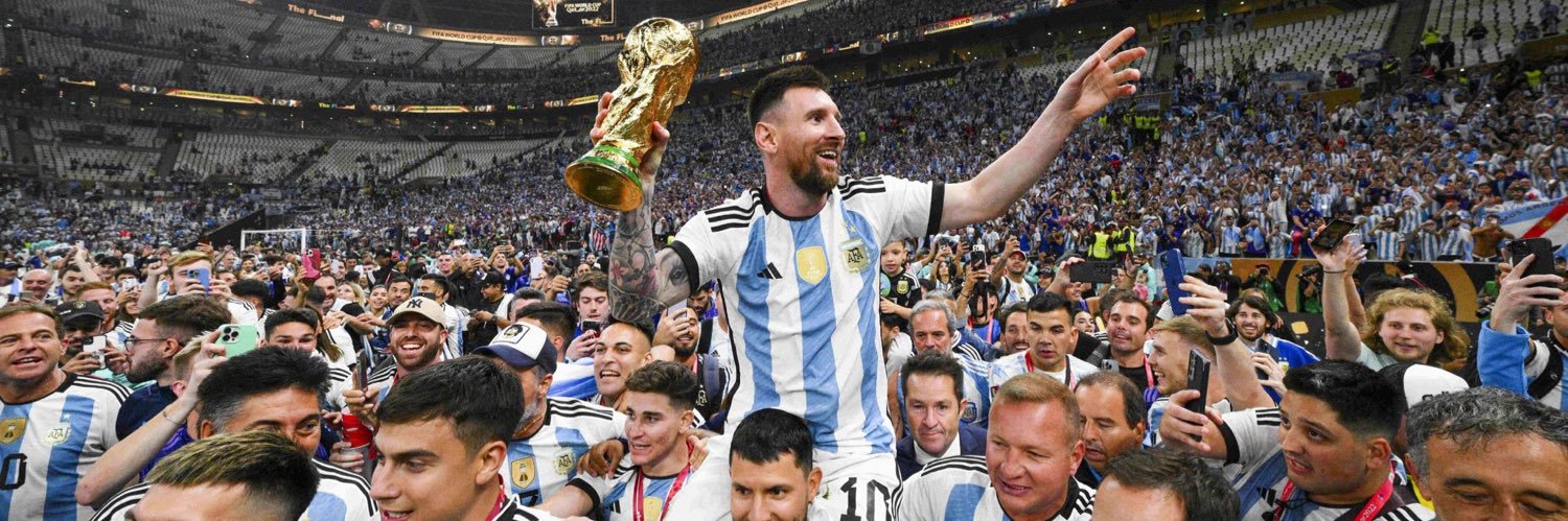 Lucamalopez's profile banner image