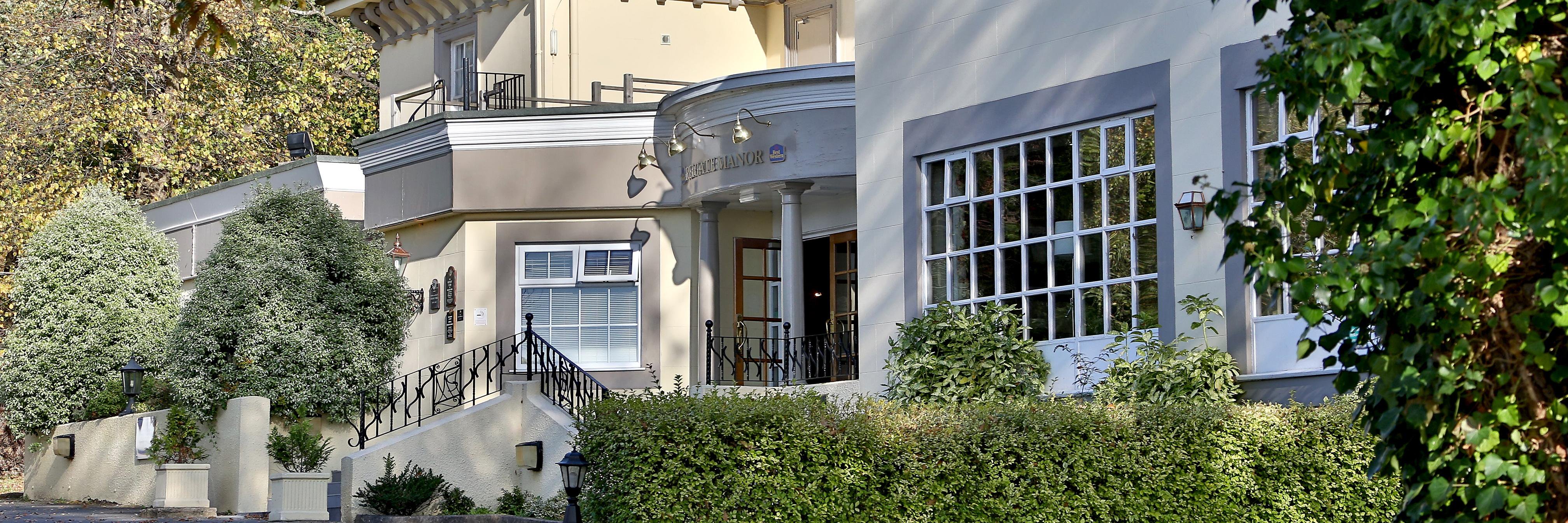 Reigate Manor banner