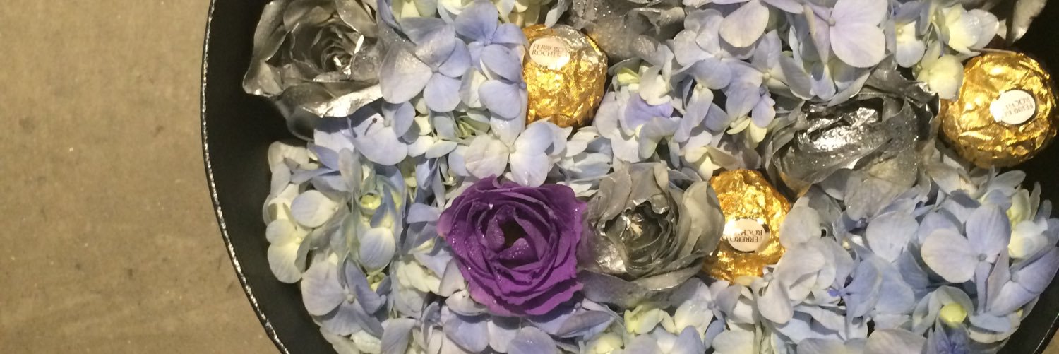 layyee_L's profile banner image