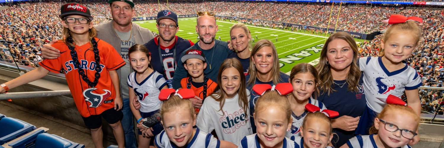 Crystal Mills “Aunt KiKi” banner