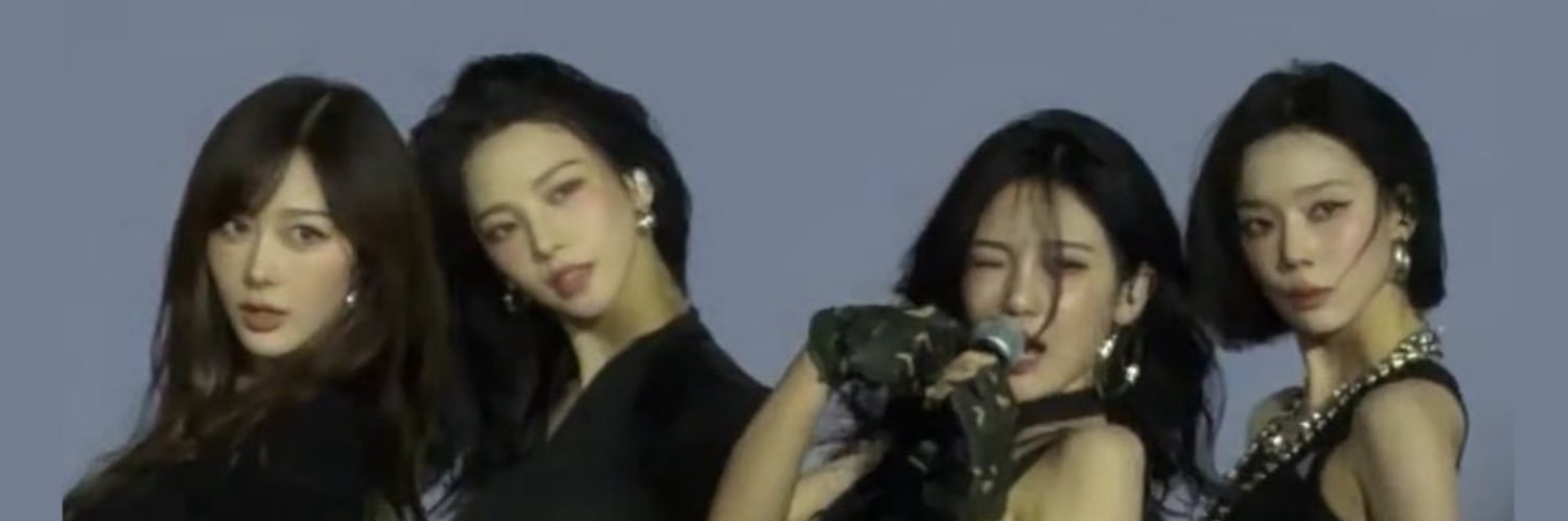 𝗯𝗮𝗿𝗯𝘀 ✿ banner