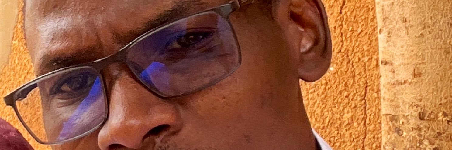 ksimibro's profile banner image