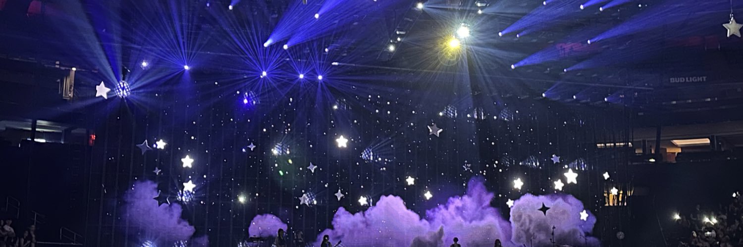nichole is so in love ⭐️🌟💫 banner