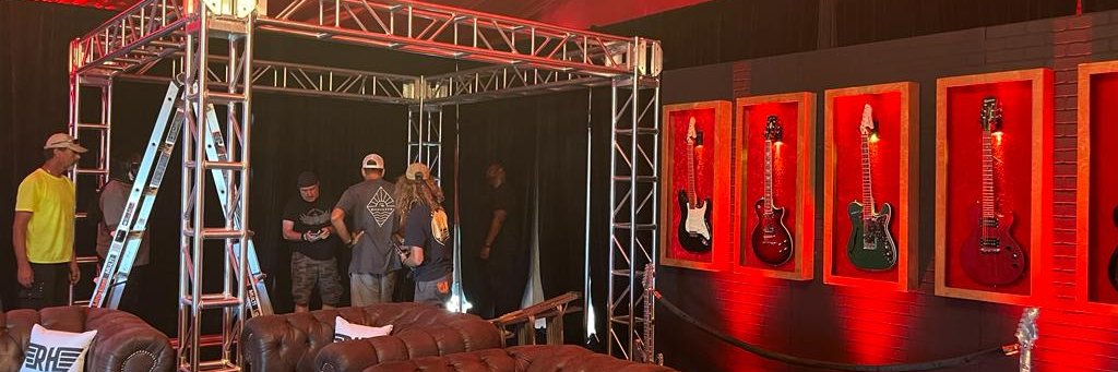 emalinaker's profile banner image