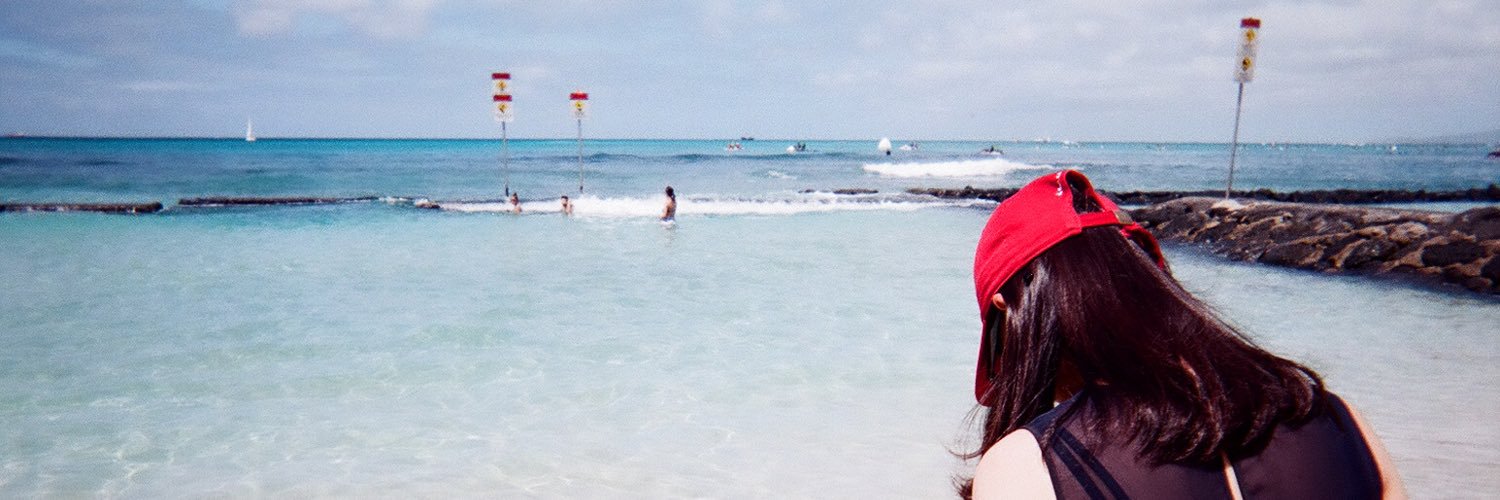 13dyumi's profile banner image