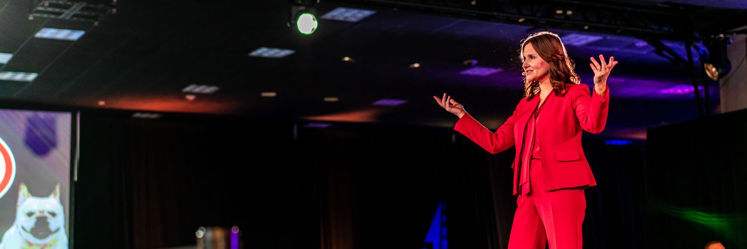 RachelrieRiley's profile banner image