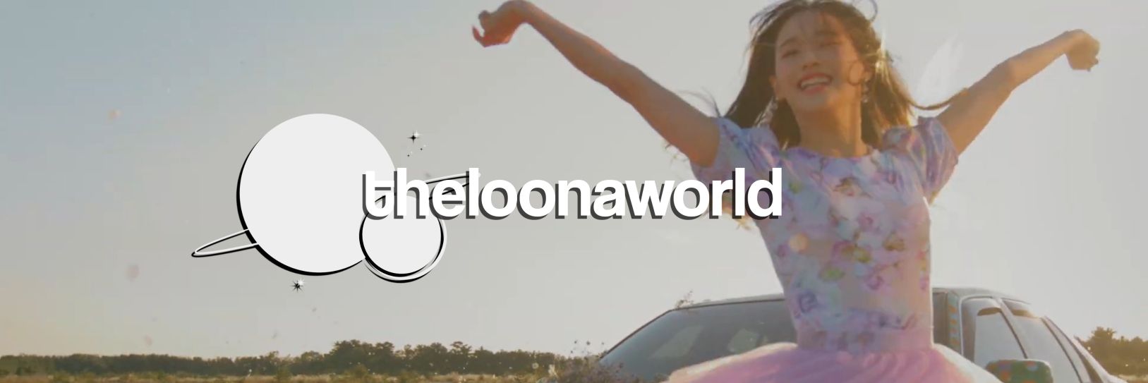 The LOONAverse World banner