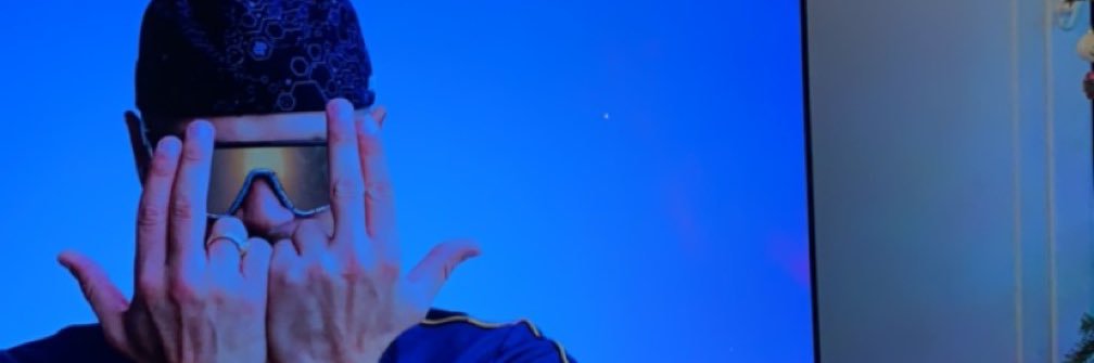 claraaab0's profile banner image