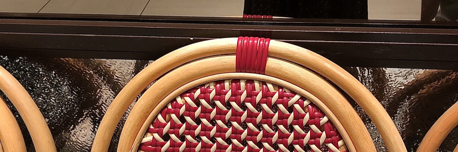 偷吻月亮 banner