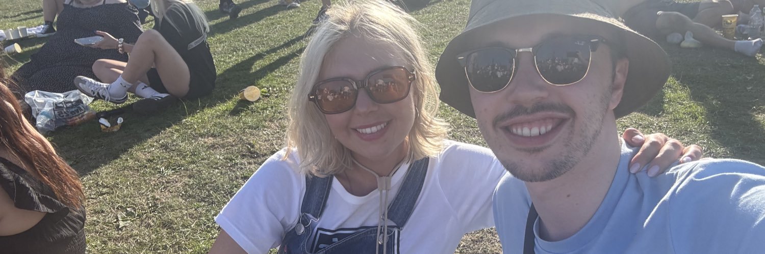 LauraSummers98's profile banner image