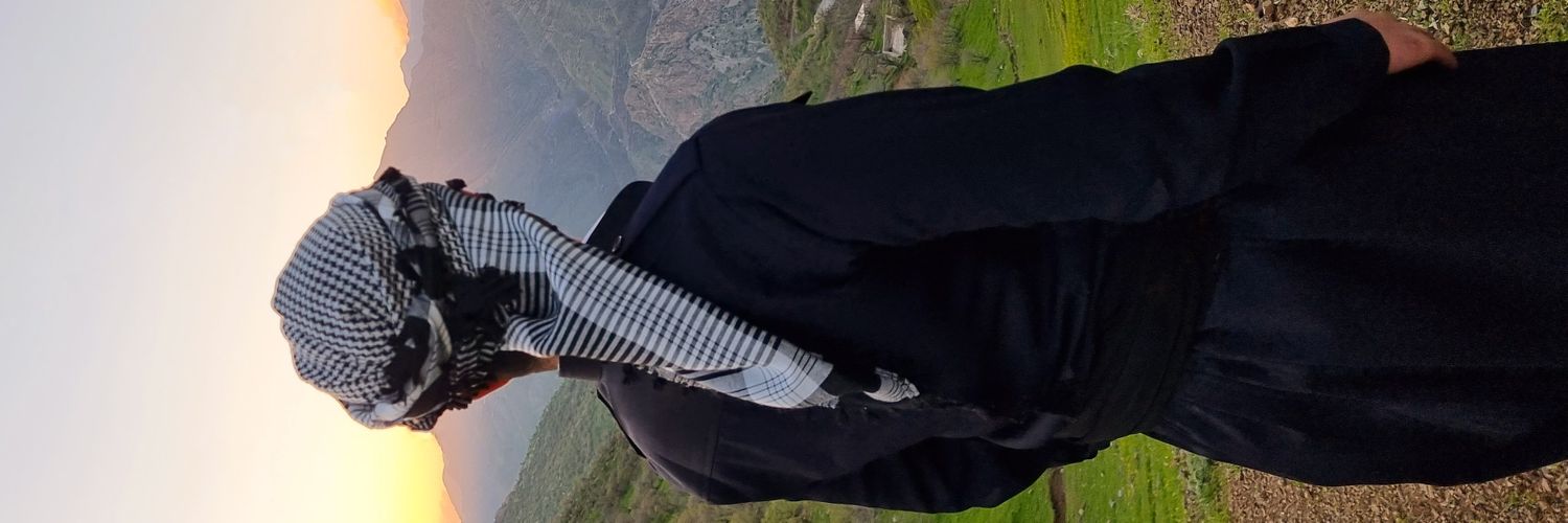 Alireza Nouri's banner