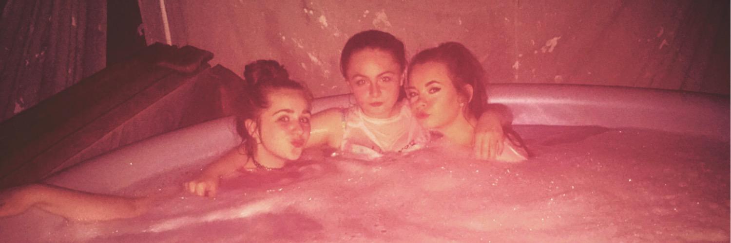 chloebamconlon's profile banner image