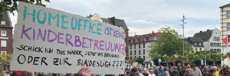 Familien in der Krise banner