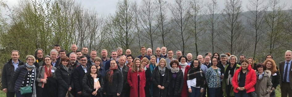 inge van oost banner