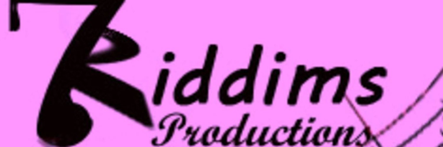 L_Larmond's profile banner image