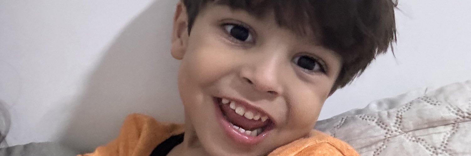bealadislauu's profile banner image